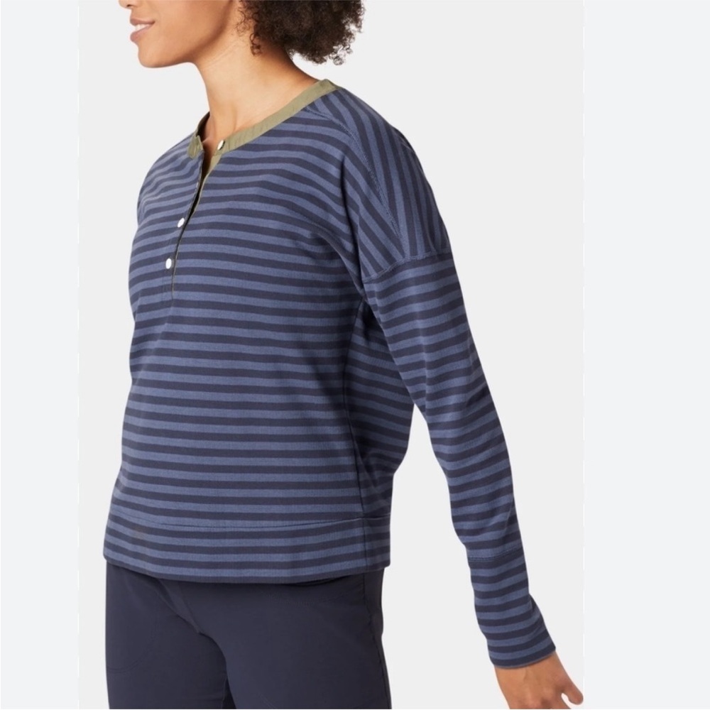 Women's Mountain Hardwear Pembroke Rugby Top size Medium